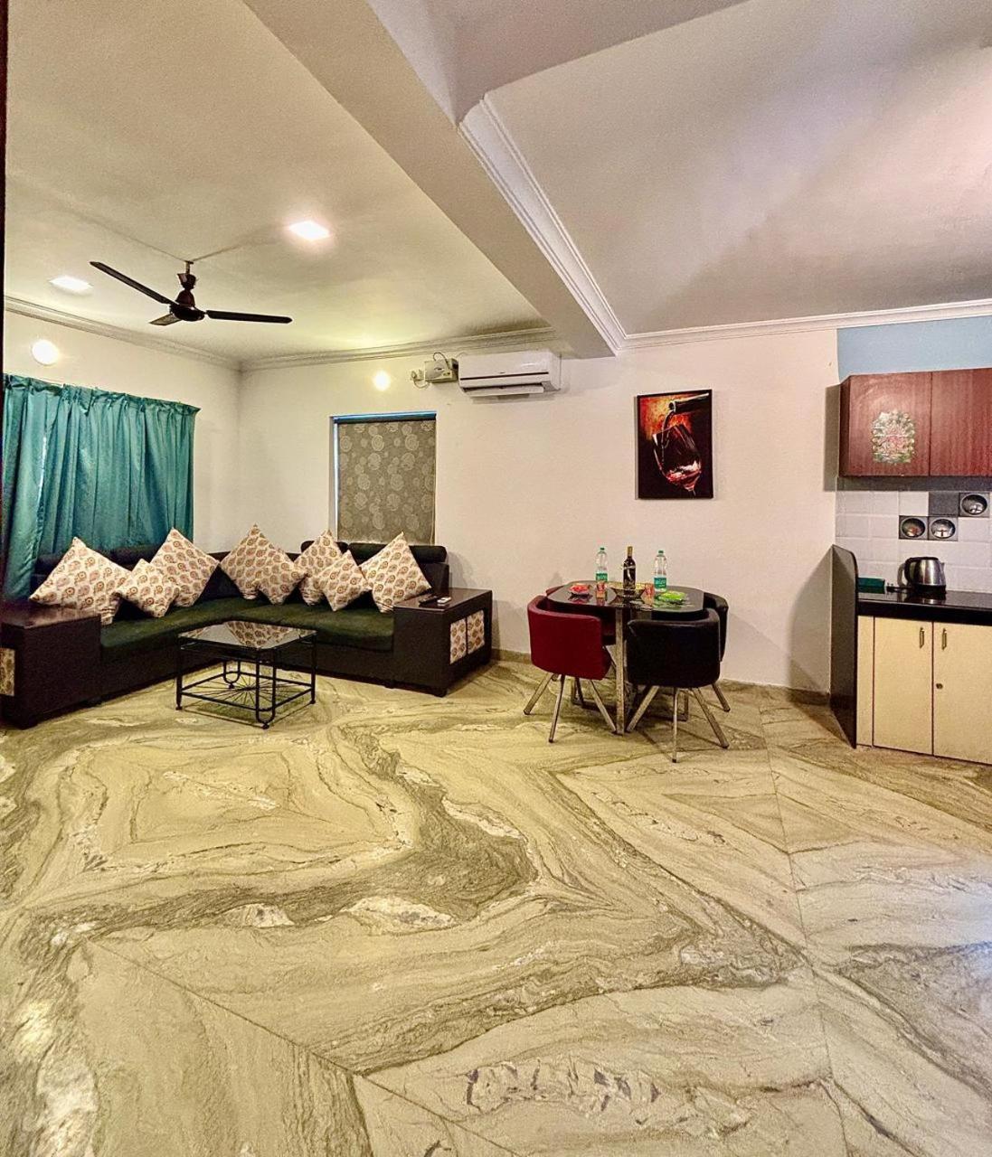 3bhk Private Pool By Silver Villa Calangute