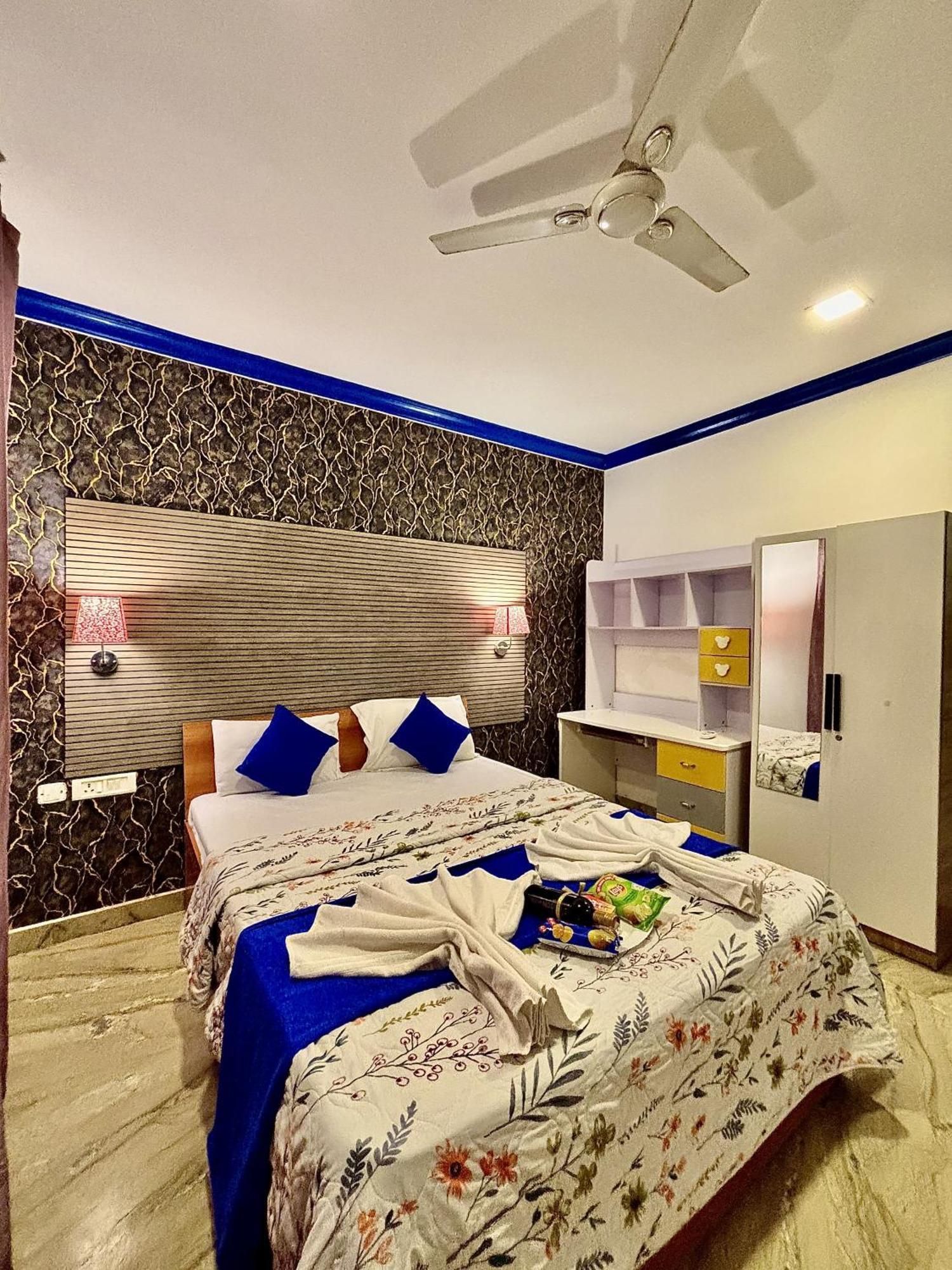 Villa 3bhk Private Pool By Silver