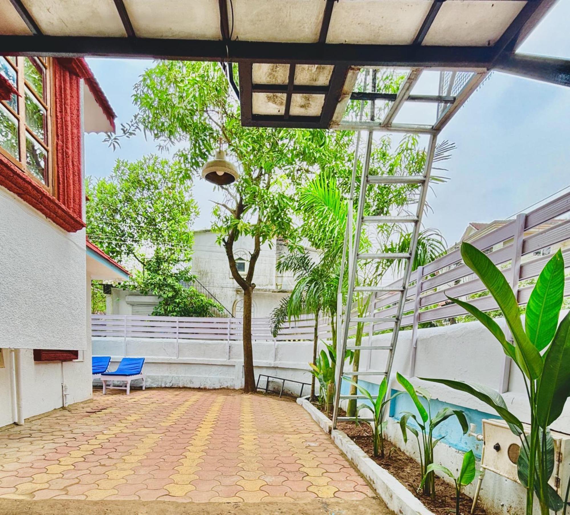 Villa 3bhk Private Pool By Silver