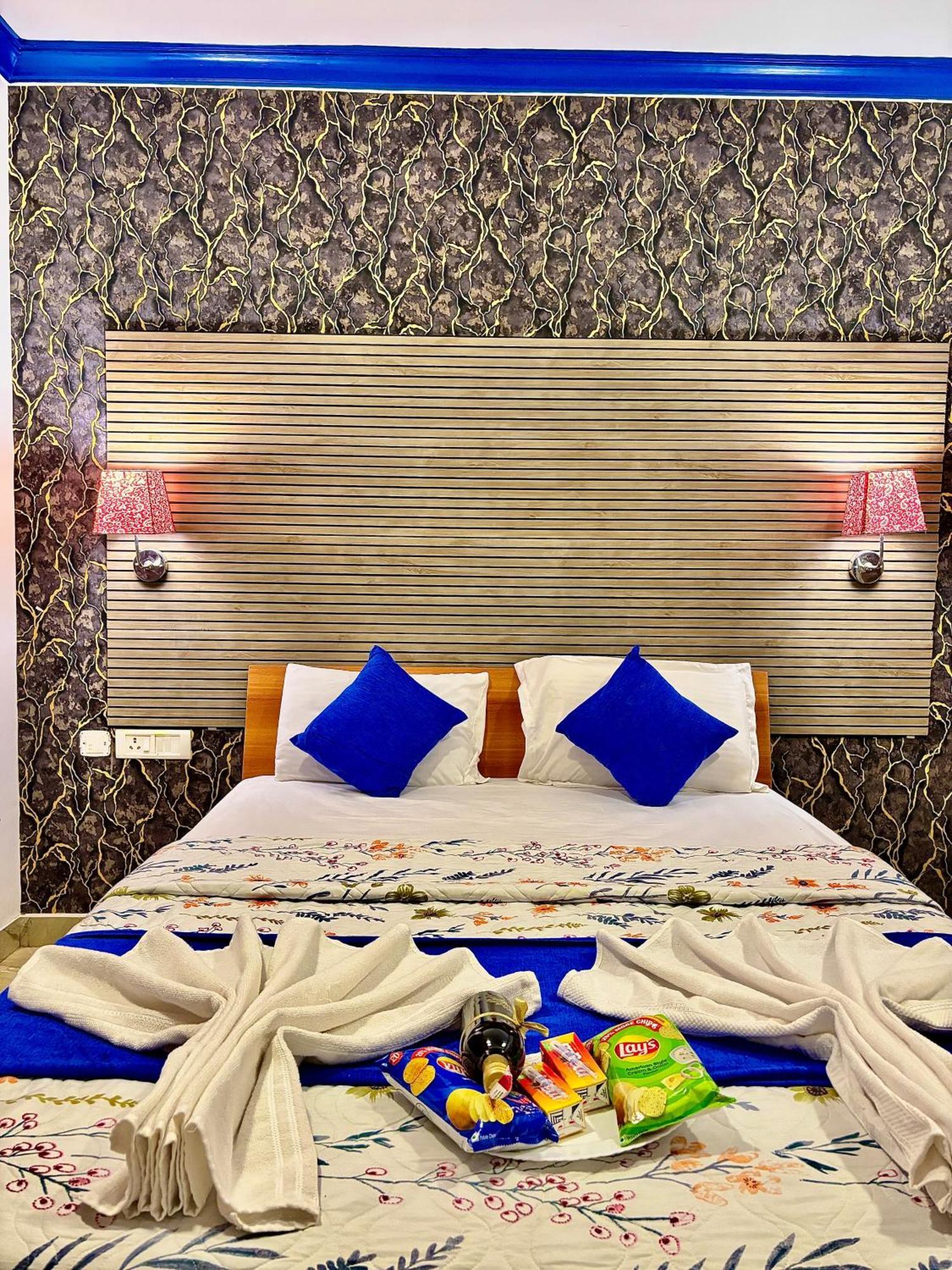 3bhk Private Pool By Silver Villa *